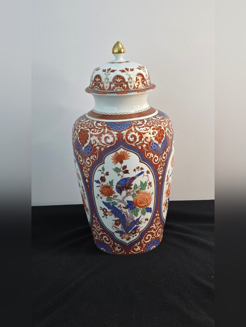 Vintage AK Kaiser W. Germany "Ming" Lidded 10" Ginger Jar - Imari Style